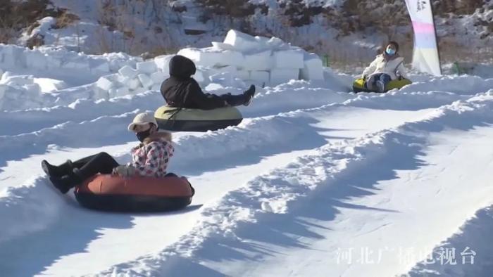 秦皇岛冰海奇观 冰雪狂欢 嗨翻新春 别有韵味