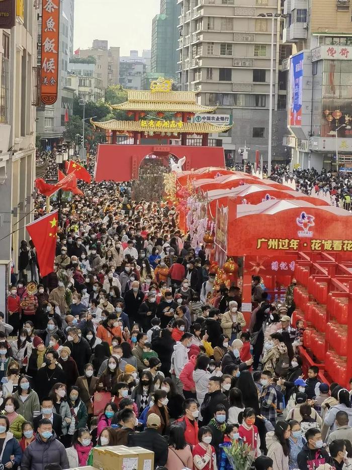 去花市前必看！广州这一花市启动人流预警，这个地铁口只进不出→