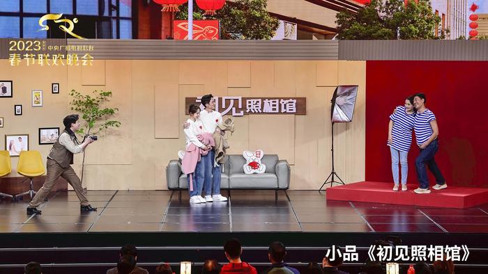 央视《2023年春节联欢晚会》尽展新征程上的奋进图景