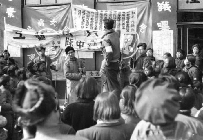 1949年的北平城百姓如何过大年｜农历大年初三 · 古都北平回到人民怀抱