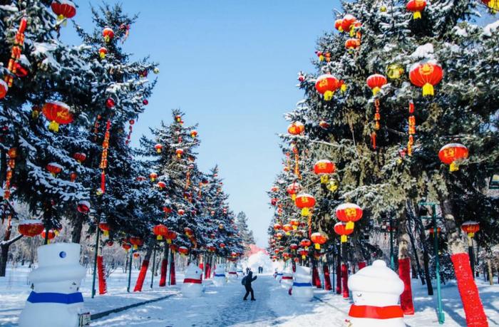 “科幻世界”“冰雪奇缘”“美到心坎里”｜童话里的冰雪情 搅起一波波冰城热