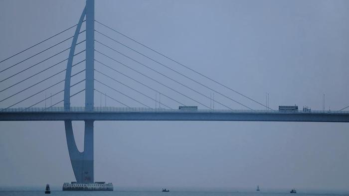 港珠澳大桥增加1000个香港私家车常规配额