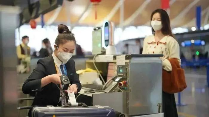 【最新】高峰日客流量超25万人次！春节假期上海机场客流量同比增长74.5%