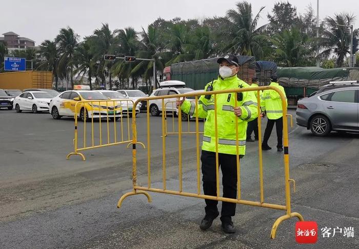 海口三港受大雾影响间歇性停航为何不一致？答案在这里→