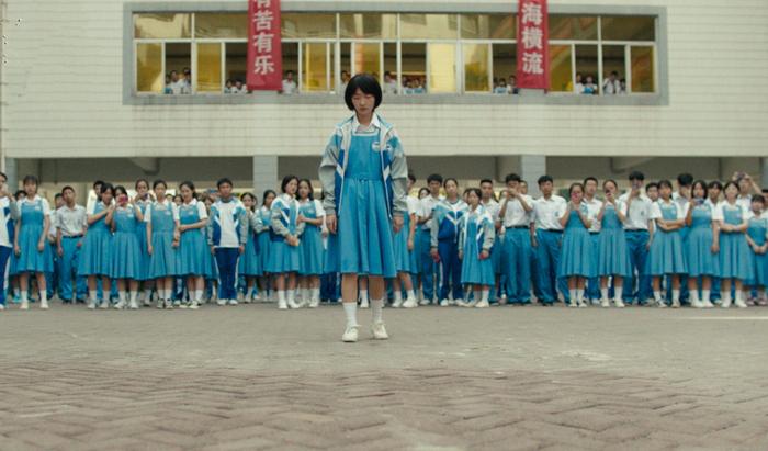 图源:《少年的你》剧照