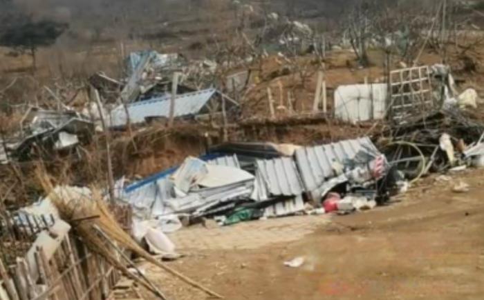 中国女子土耳其地震用纸吸雨水求生成功获救【三分钟新闻早知道】