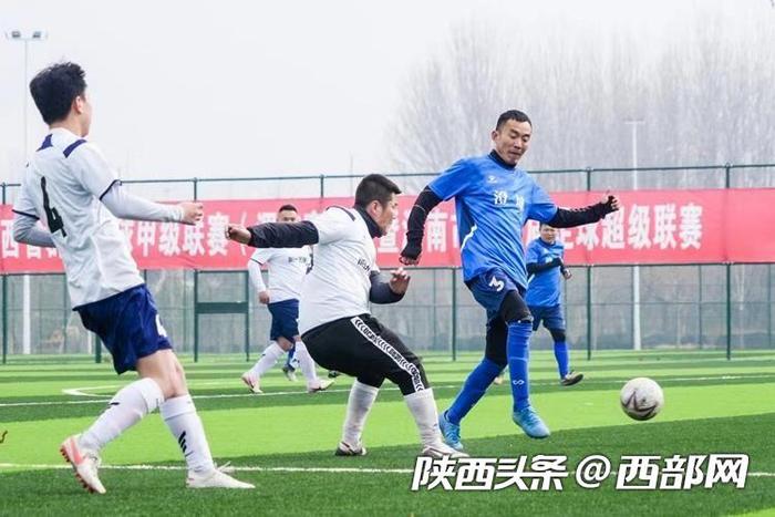 组图丨陕西省群众足球甲级联赛（渭南赛区）开赛