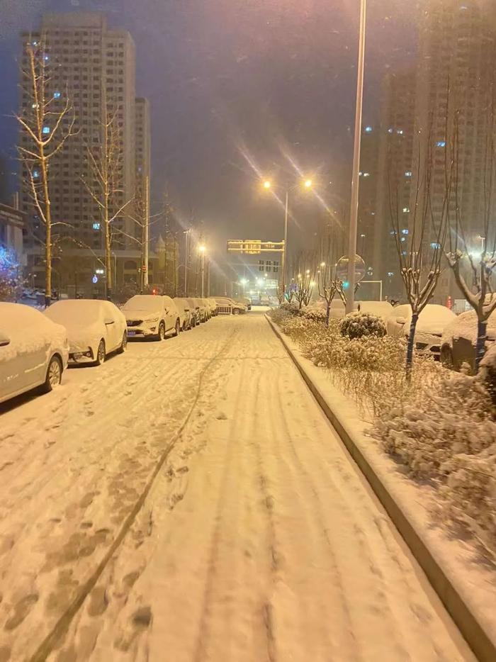 今天降雪持续！甘肃多地发布暴雪+道路结冰双预警！最新路况→