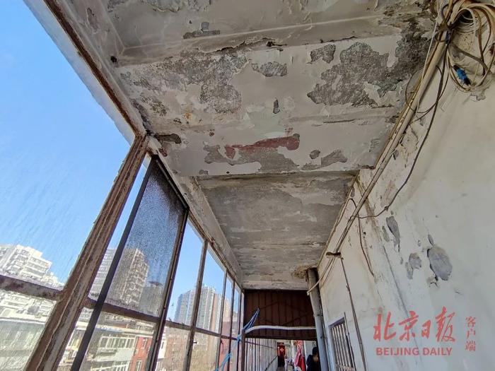 近40年楼龄，这栋老楼为何迟迟不改造？北京这种老旧小区改造难在哪？