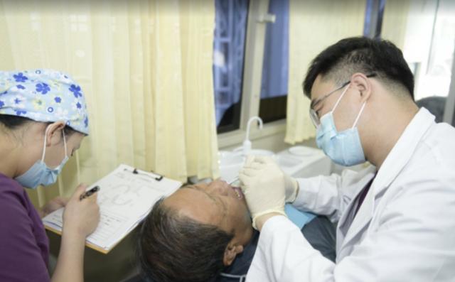 天津、江苏、广东、安徽、河南等12省份种植牙医疗服务价格下调，最低降至3800元