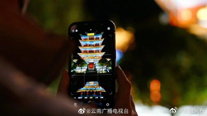 令博主好奇驻足的“连环画”，竟是世界上唯一活着的......