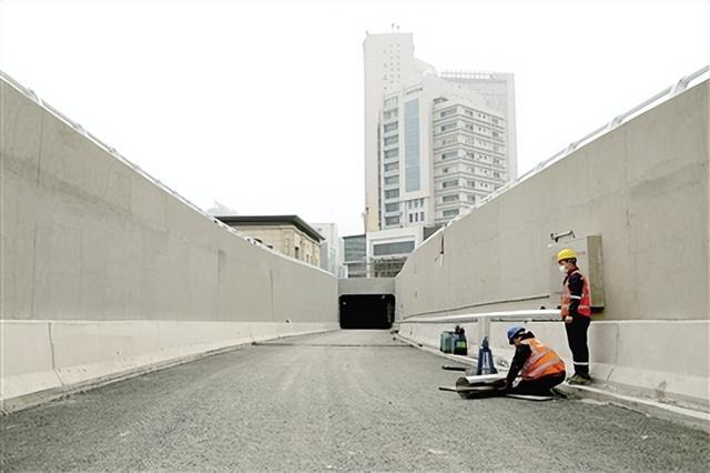 二七广场隧道咋样了 跟着记者去探访