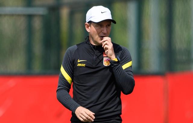 体育相对论｜扬科维奇任中国国家男子足球队主教练，是目前比较合适的人选