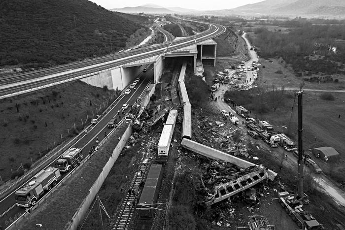 希腊火车迎面相撞  死亡人数升至36人