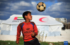 叙利亚杰卜莱：灾民安置营的儿童