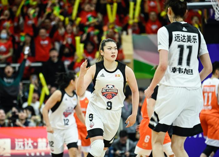 李梦登陆WNBA，中国女篮已有4位现役国手加盟