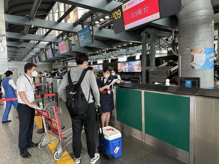 广州一航班延迟72分钟起飞，旅客却点赞