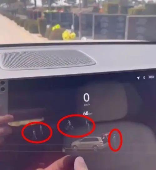 吓人！陵园里明明没人，雷达显示全是人影？