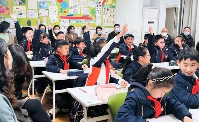 南外雨花国际学校小学部开放日上，家长评论亮了！