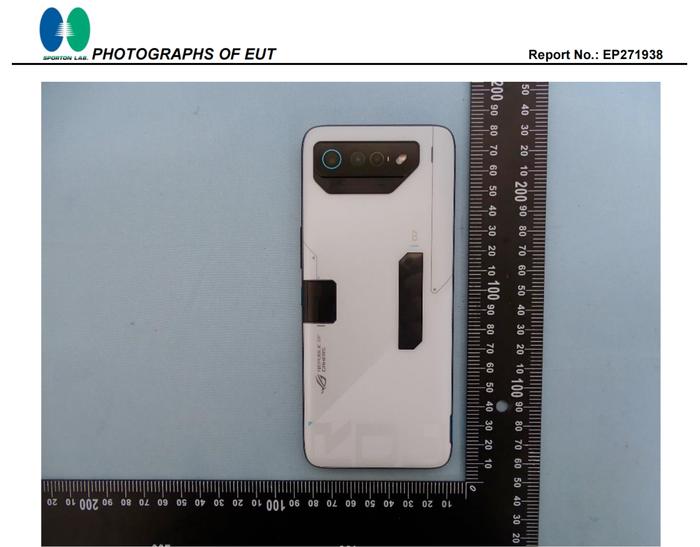 【新机】败家之眼ROG7系列真机曝光 连续几代用同一套模具？