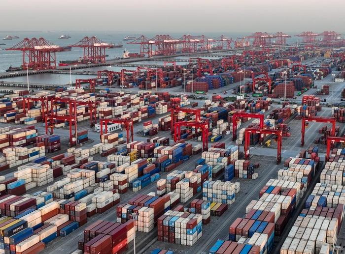 这是2023年3月13日拍摄的江苏太仓港码头(无人机照片)。新华社记者 李博 摄