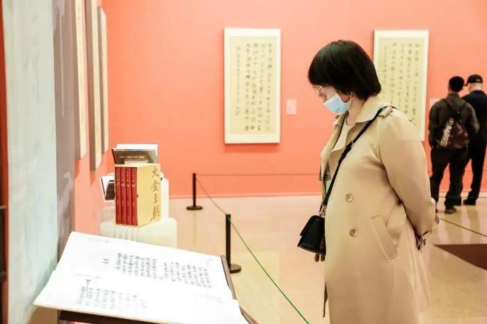 【艺空间】腹有诗书气自华 中国美术馆看《翰墨中华》