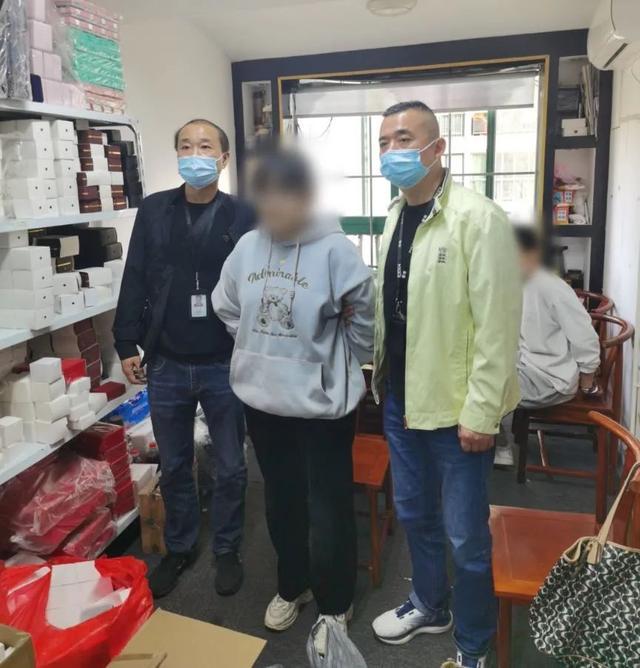 30万的手镯只卖3万？湖州警方打掉一个“A货”团伙，客户遍及全国！