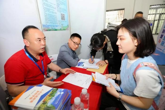 恩施州人社局首赴武汉高校引进人才！这项招聘报名还剩最后2天！