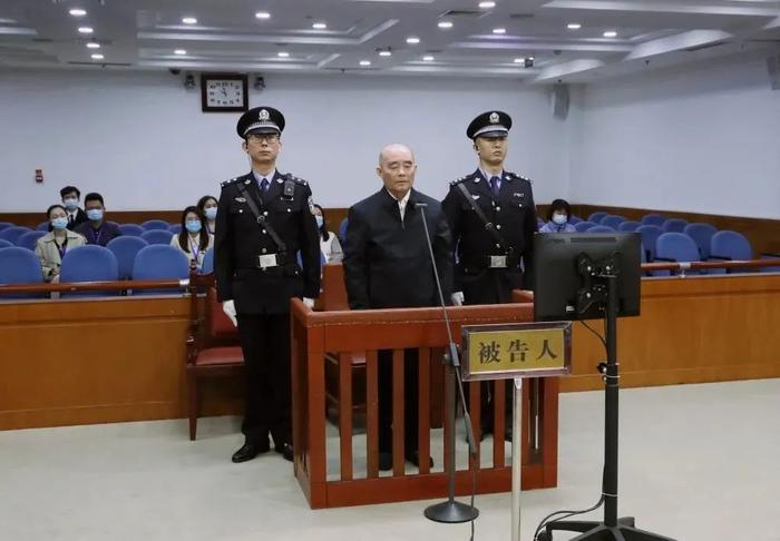新疆兵团原副司令员杨福林，获刑13年