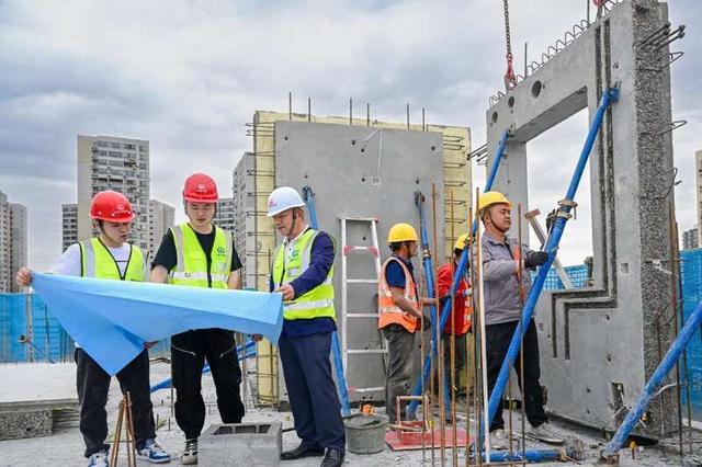 从业务小白到技术能手：95后团员青年扎根城市更新一线