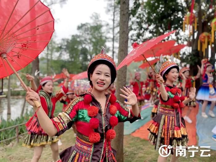 旅游人数居全区首位！“三月三”的南宁，太火了！