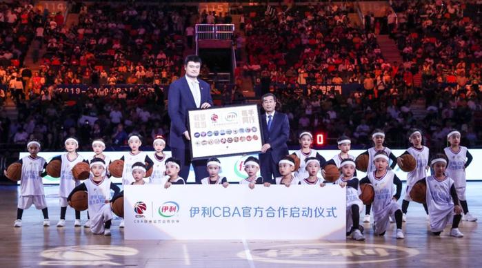 携手国际篮联，伊利正式成为2023 FIBA篮球世界杯全球合作伙伴