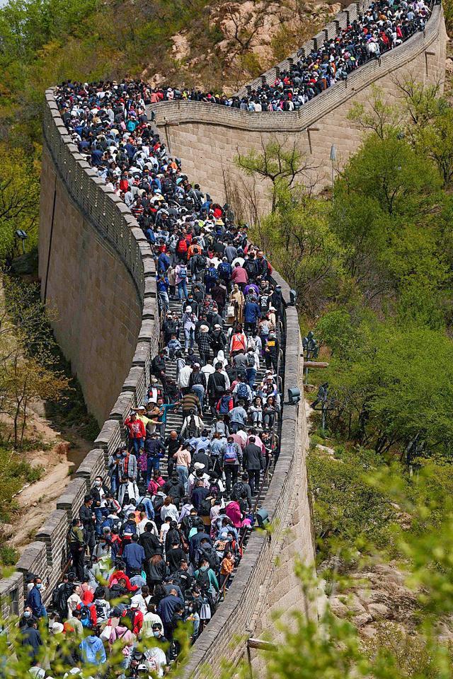 图说·五一去哪｜十大最火旅游地出炉，再现曾经的人潮汹涌？