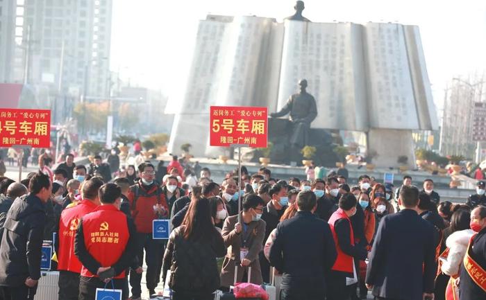 火遍全网的小县城，因高铁迎来大发展！