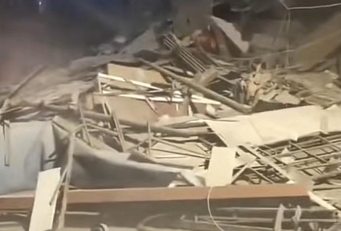 江西景德镇一民房坍塌致2人死亡，官方：事故原因正在调查中