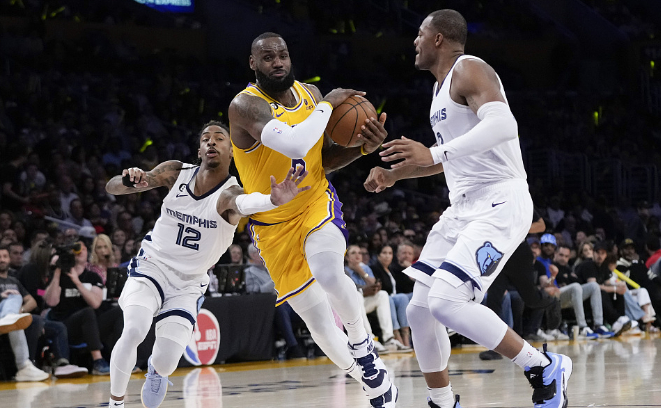 NBA季后赛惊天逆转