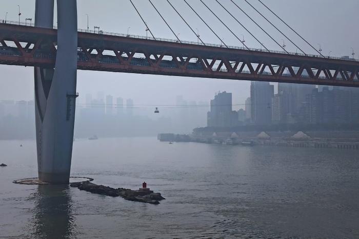 奋进青春十年｜“签约摄影”陈思晓：用镜头追光重庆城市巨变