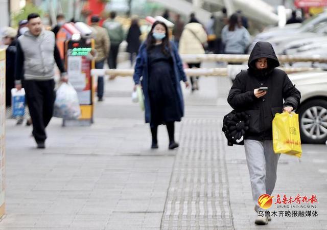 组图丨后天立夏今天飘雪 乌鲁木齐气温啥时候才能回升？