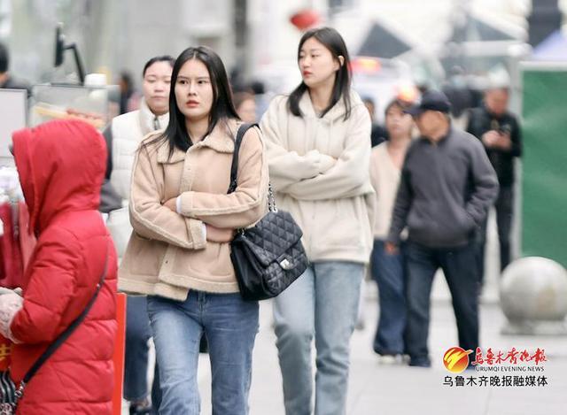 组图丨后天立夏今天飘雪 乌鲁木齐气温啥时候才能回升？