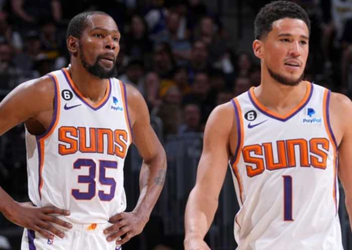 太阳队激战对手全场飙分布克狂砍40