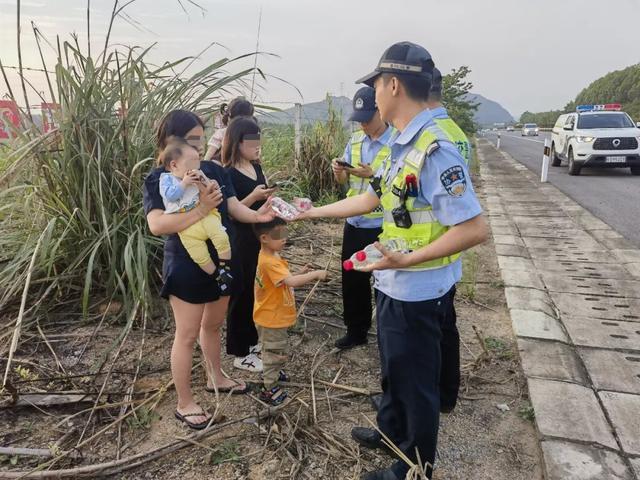 把水温表当油表！直到车辆抛锚，她才醒悟……