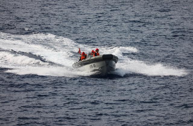 南部战区海军远海联合训练编队顺利完成训练任务