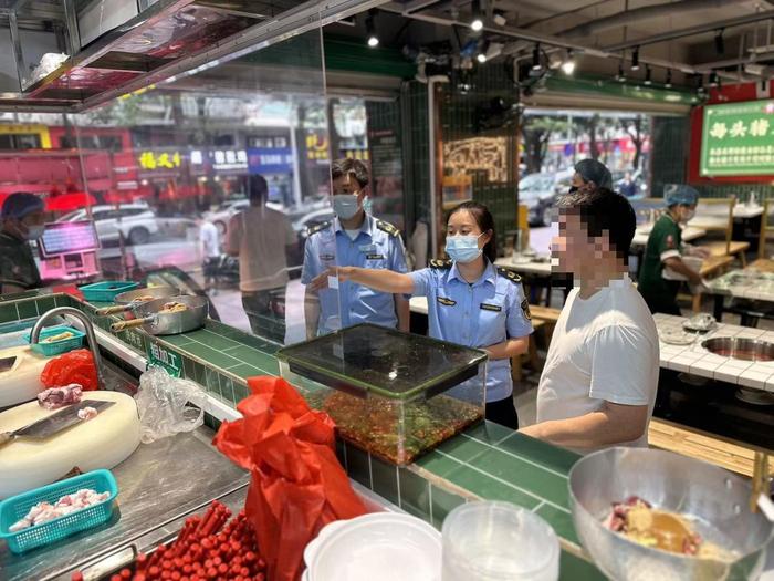 立案调查！外卖下架！厦门查处两家餐饮店