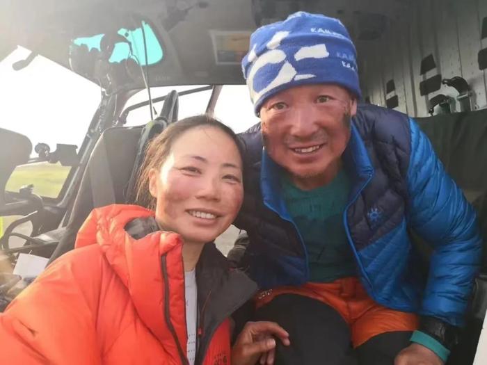 登上珠峰的16岁姑娘、普通理发师和盲人攀登者的故事