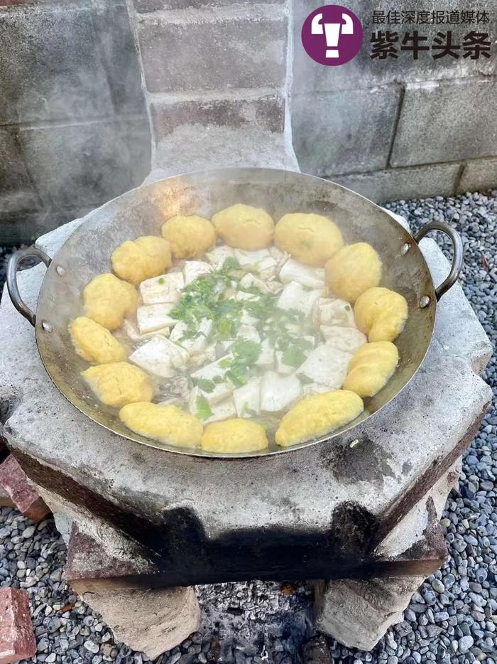 【紫牛头条】饺子皮机“西游记”：登上中欧班列，让思念家乡美食的华人实现饺子自由