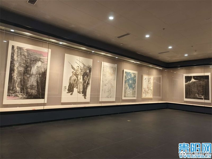 “多彩贵州中国画作品展”在贵州美术馆开幕|贵州省|白裤瑶的年节|中国美术家协会|文化|协会_新浪新闻