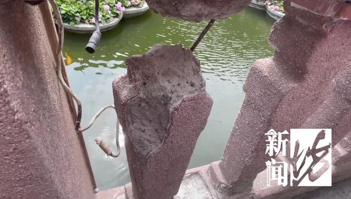 一男孩在豫园九曲桥被“卡头”，消防破拆石柱救援，后续如何修缮？