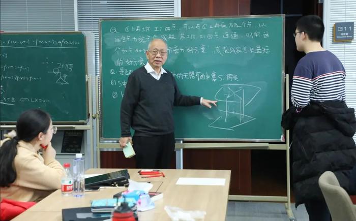 丘成桐中学数学奖15年探索：一场拔尖人才的选育实验