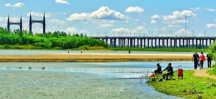 冰城高考天气表来啦！高考期间凌晨至上午风力较小、湿度大，局地容易出现雾