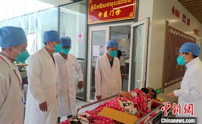 中国援柬中医抗疫医疗队如何创造援外新模式？